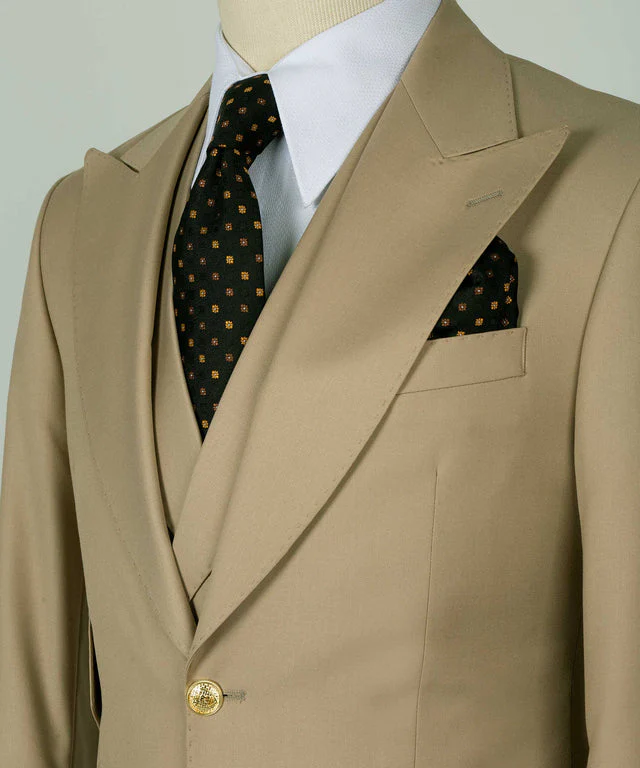 Plus-size suit with classic vest