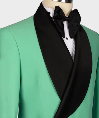 Black Collar Green Tuxedo - Vue 3